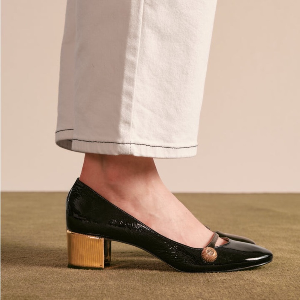 Francis Valentine Gaga Pump Crinkled Patent Leather Mary Jane Black 8 B